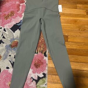 Spanx “clover” green booty boost leggings